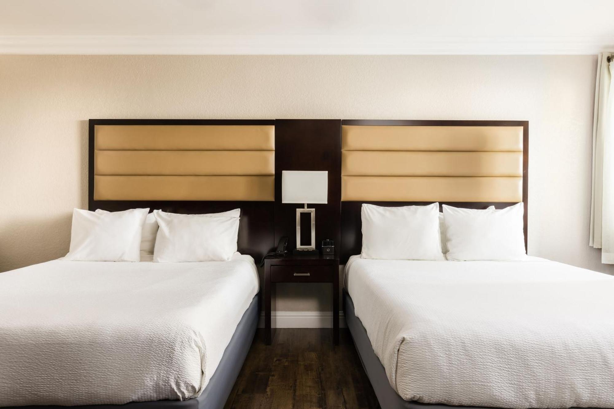 Inn At Highway 1 ロンポク エクステリア 写真