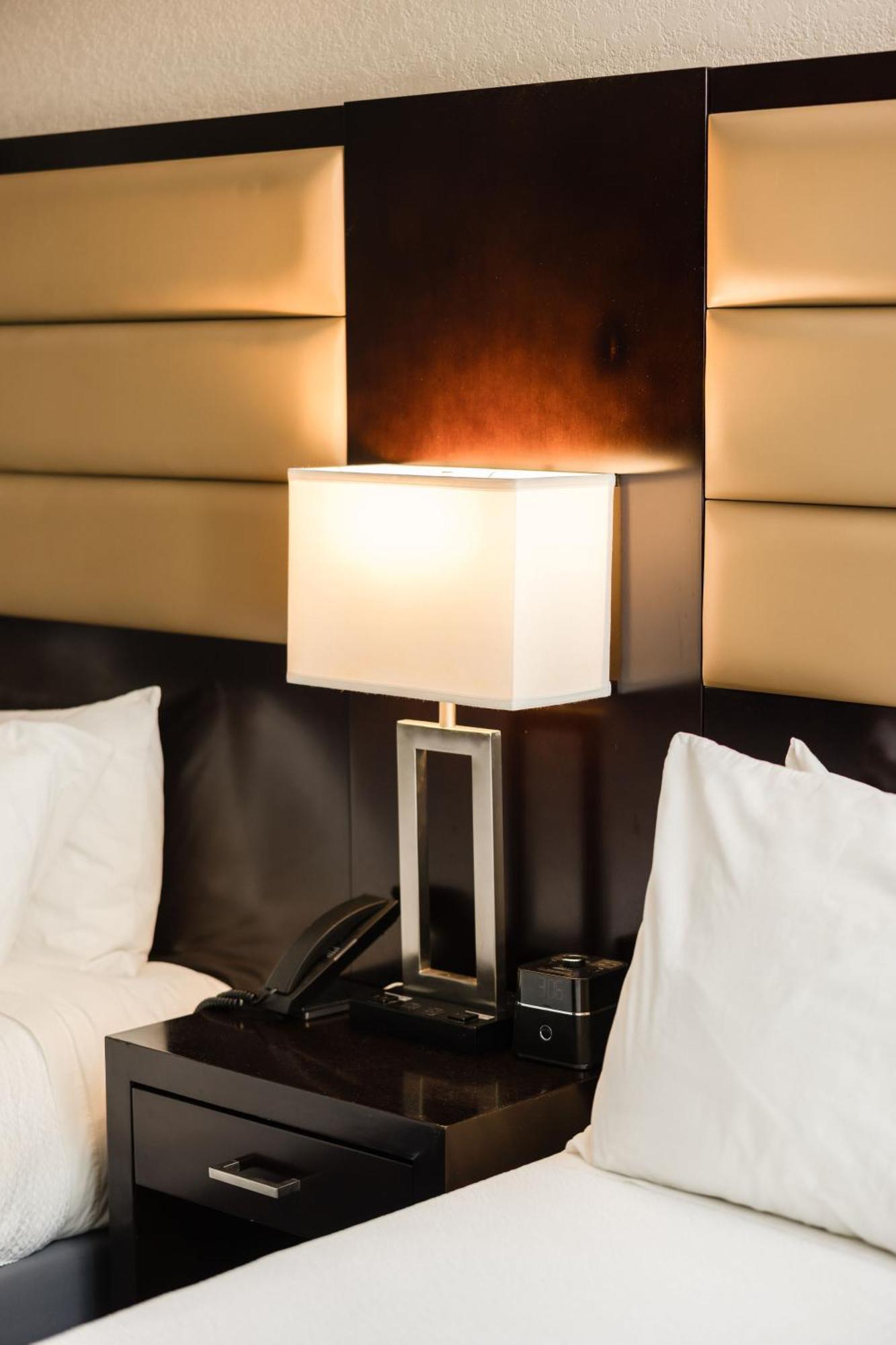 Inn At Highway 1 ロンポク エクステリア 写真