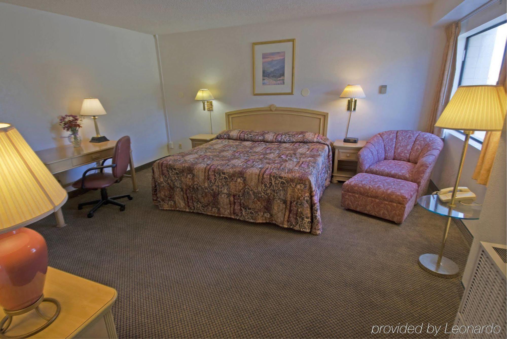 Inn At Highway 1 ロンポク 部屋 写真